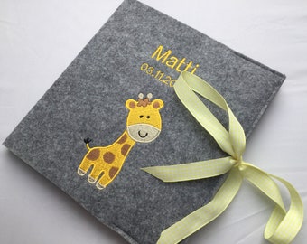 Personalisiertes Babyalbum/Babytagebuch aus Filz mit,,Giraffe,,