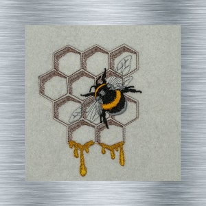 Embroidery file Bee 2 - 10 x 13 frame - insect embroidery, animals, animal embroidery motifs, embroidery art, digital embroidery file, needle painting