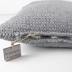 Vardø knitted cushion 50 x 50 in silver gray