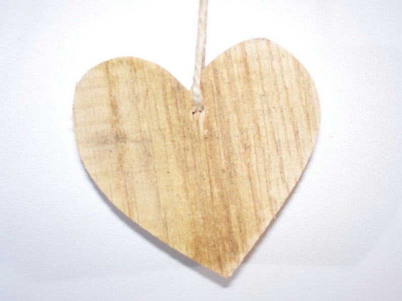 Heart normal oak wood image 2