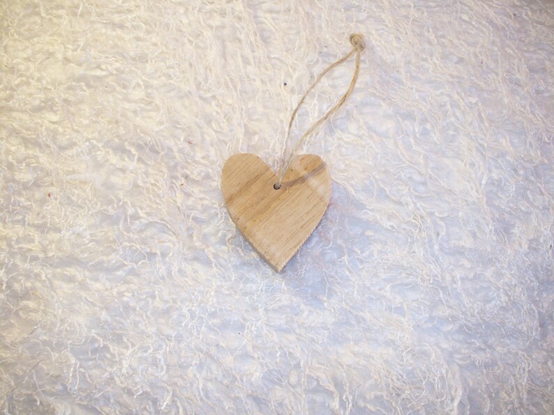 Heart normal oak wood image 1