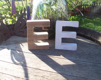 Buchstabe "E" , 20 cm, natur o. weiß , massiv Eiche