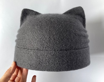 Christmas gift for cat mom Warm grey merino wool cat beanie with ears Cute winter cat ear hat women Felted wool hat with cat ears