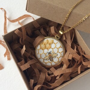 Honeycomb bee necklace minimalist for women Honey necklace with tiny bee in gold color Insect pendant bee lover gift
