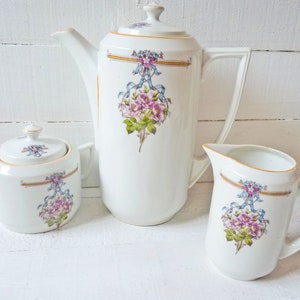 Art Nouveau koffieservies uit 1900, 3-delig, kleurrijke boeketten, linten, slingers, festoenen, Art Nouveau theeservies, tuinfeest