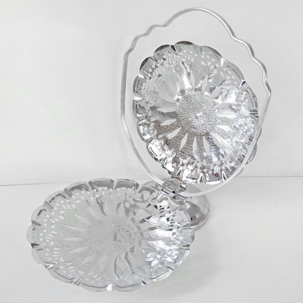 Mid-Century Bistro PRESENTOIR Hors d'Oeuvres Serving Bowl, Silver Foldable, Shabby Pastry Shell Cake Stand Wave Edge, Snacks Wedding