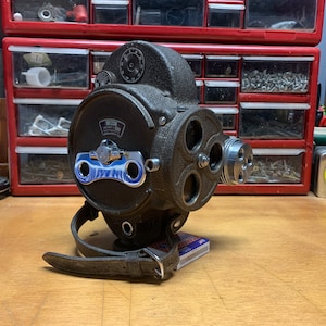 Working Bell and Howell Filmo 70DL 16mm Movie Camera