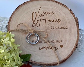 Hochzeitskissen"Für jetzt und für immer"/Birkenscheibe als Ringkissen gelasert/Birkenscheibe personalisiert /Ringkissen mit Namen, gelasert