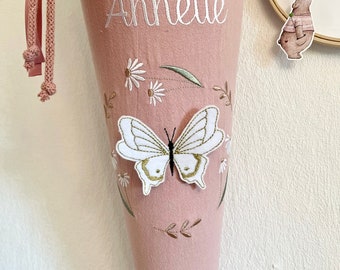 Pink school cone for girls 2026/3D butterfly school cone in a flower wreath/Magical pink school cone/Delicate school cone for the start of school 2026