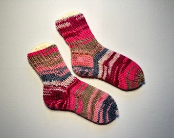hand-knitted socks, extra thick, size 24/25