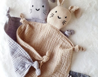 Couverture câline lapin à priser lapin mousseline câlin lapin cadeau de bébé avec nom couverture câline personnalisée bébé mousseline à priser lapin LAVIOSAR