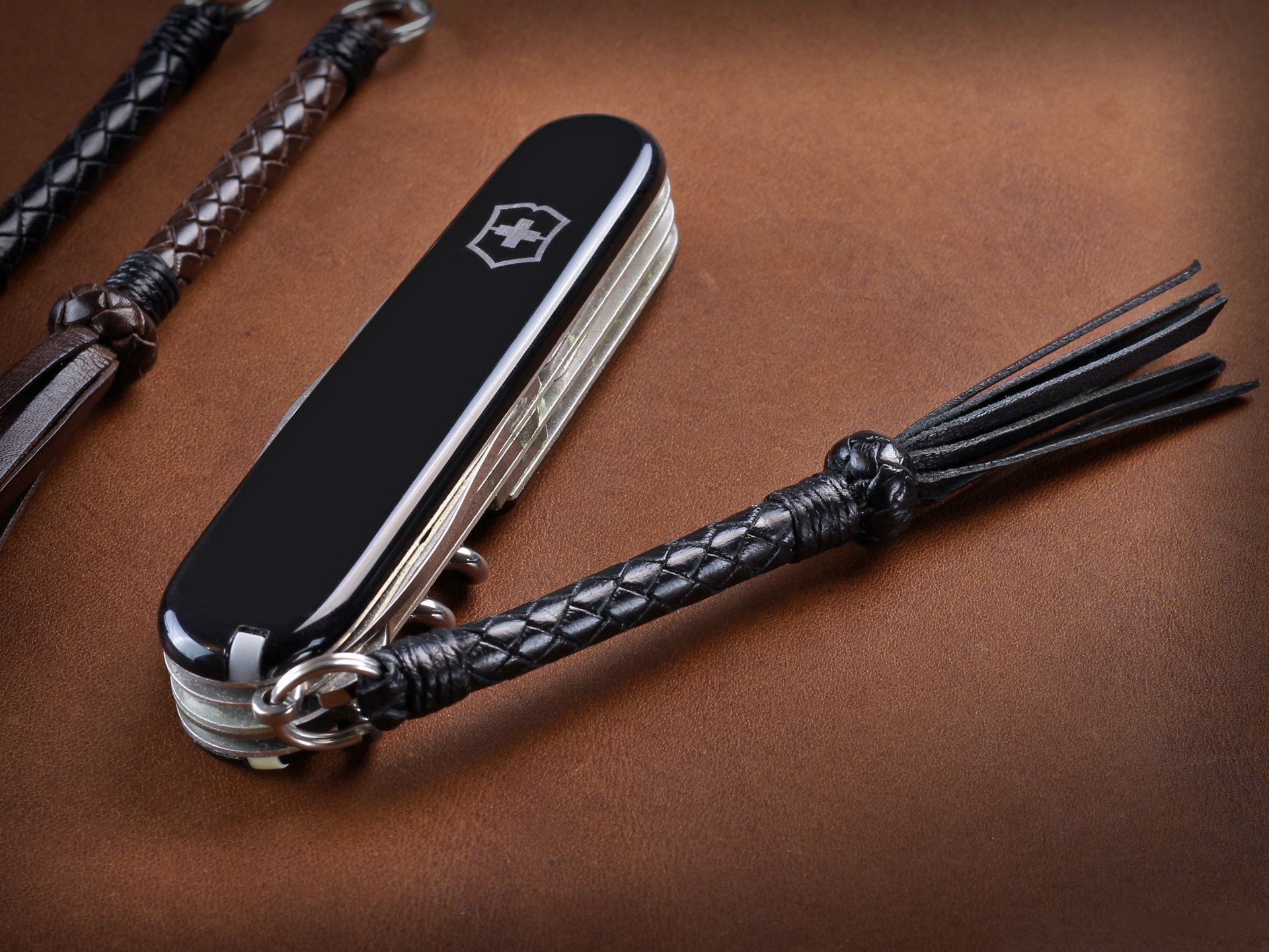 Hand Braided Kangaroo Leather Lanyard With Stainless Steel Split