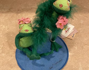 Annalee - Vintage 1998 - Fabulous Floozy Frogs - Signed - Special Event Dolls - Collectible - Free Shipping!