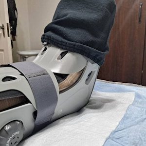 Toe-zy Cozy: toe cover, foot cover for those in casts, medical walking boots, air cast, or bandages after surgery