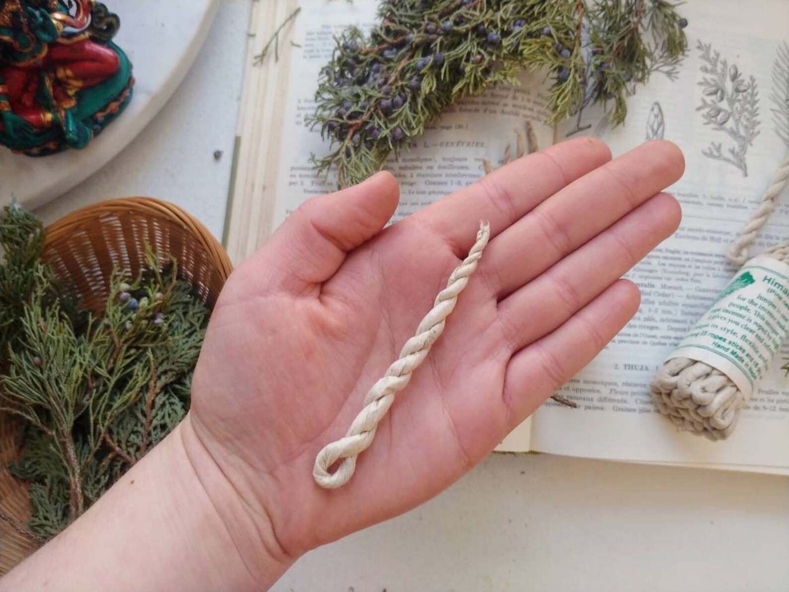 25 Himalayan Juniper Rope Incense Aromatic Splendid Juniper Etsy