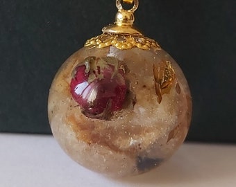 Real dried rose necklace with honeycomb, 24k gld flakes in bio organic resin.Handmade pendant Gift for her