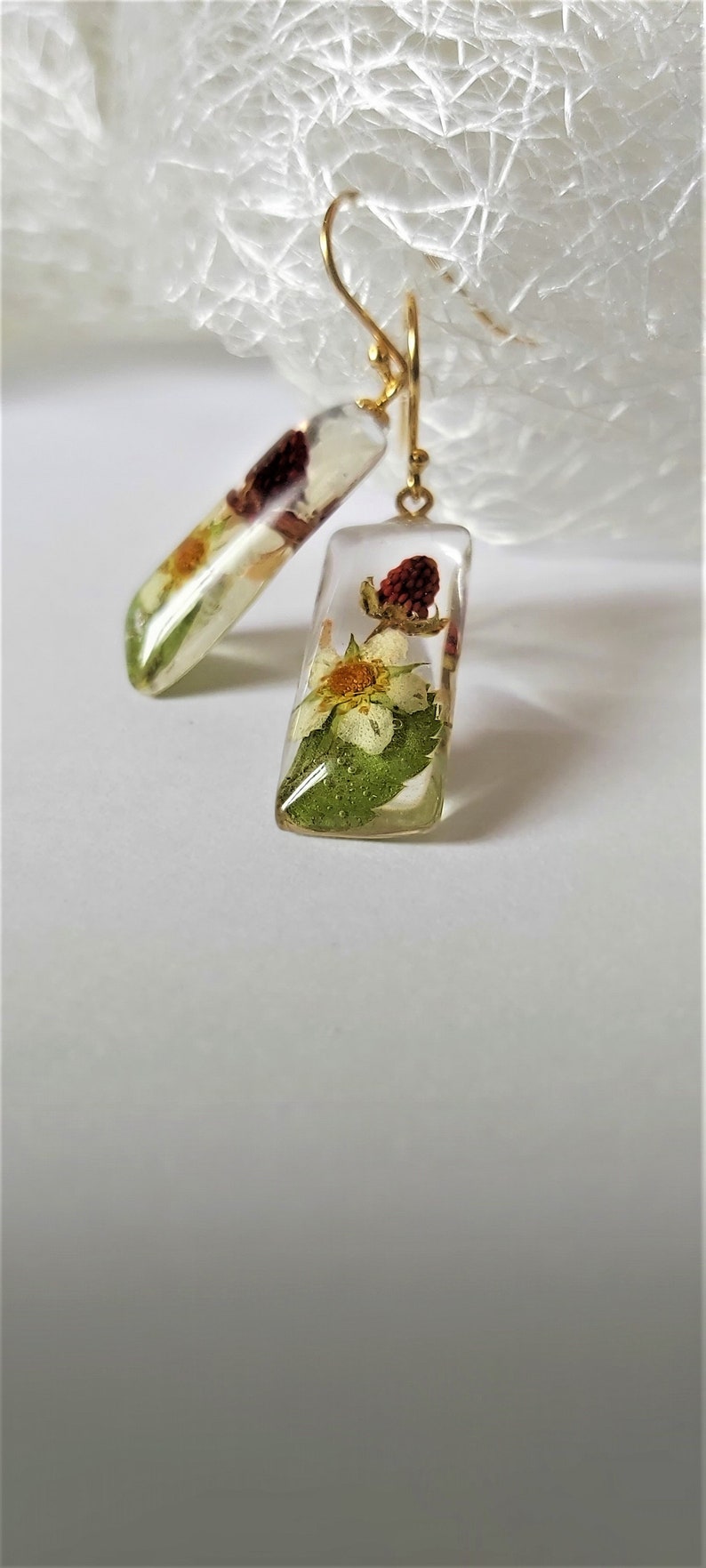 Real wild strawberry earrings handmade sterling silver bio organic resin earrings birthday gift for her pressed terrarium fruit earrings image 7