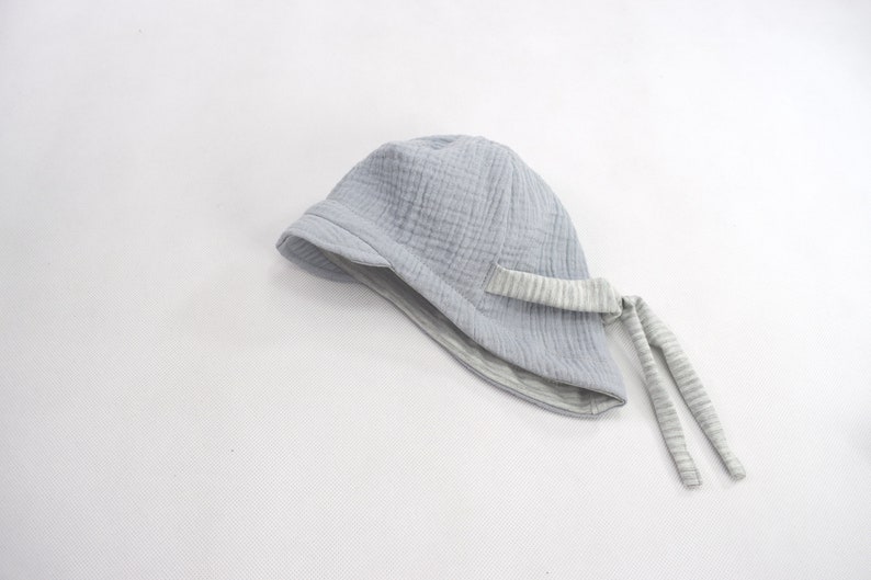 Peaked cap, muslin hat, children's sun hat, summer muslin hat in desired size with striped tie as a summer hat and sun protection Hellgrau