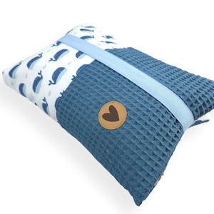 Windeltasche, Wickeltasche, Windeltasche Wal  Baby, Geschenk Geburt, Walfisch, Windeltasche blau, Waffelpique, Pique, Waffelstoff, maritim