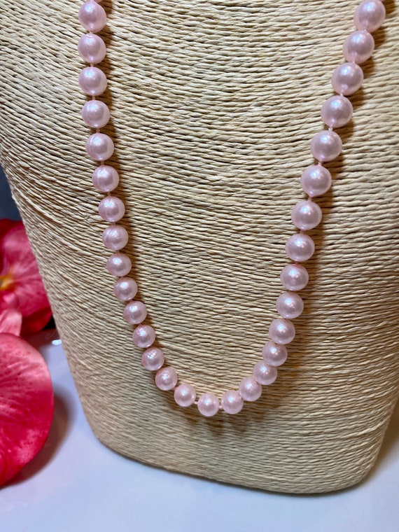 1950s Frosted Pink Pearl Necklace, Pastel Pink Ne… - image 4