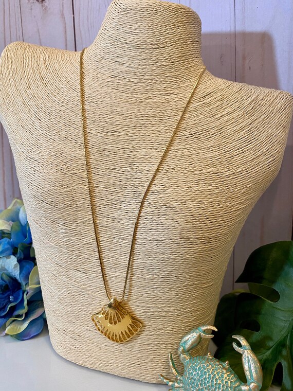 1960s Signed Trifari Gold Fan Seashell Necklace, … - image 2