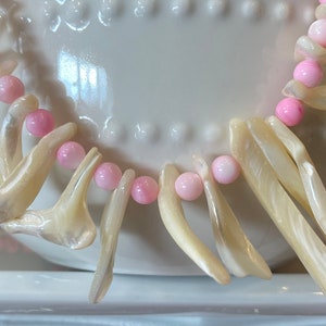 Branch Coral Puka Shell Necklace, Pastel Pink, 1960, Crustaceancore Gift, NOS, Mermaid Jewelry, Beach Jewelry, Nautical Jewelry, Ocean Lover