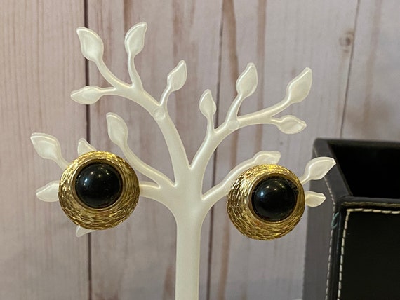 1950s Black Cabochon Enamel and Gold Clip-On Earr… - image 4