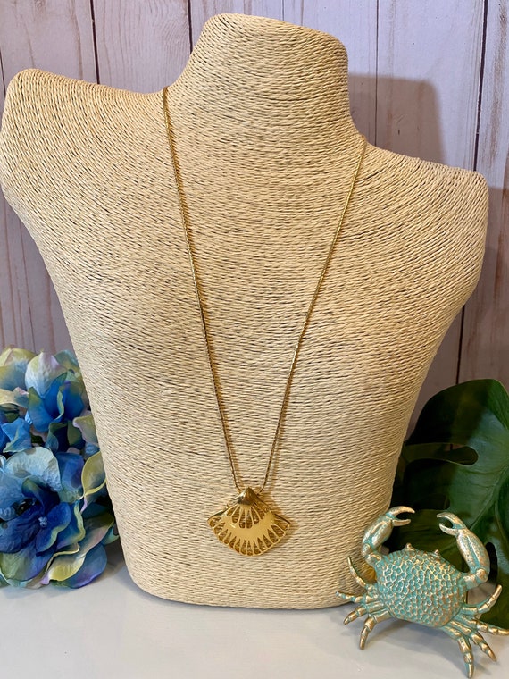 1960s Signed Trifari Gold Fan Seashell Necklace, … - image 4