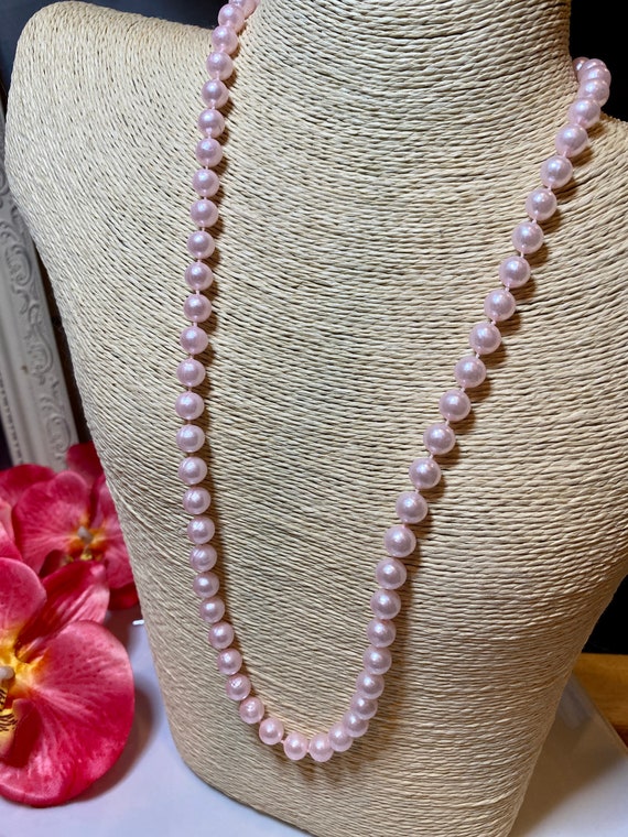 1950s Frosted Pink Pearl Necklace, Pastel Pink Ne… - image 3