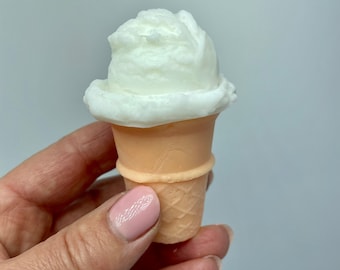 Mini Eis Silikonform. Eiskugel. Eistüte Kegelform für Seife. Gießform für Harz. Gießform für Wachs.