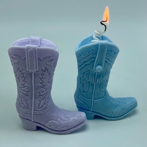 Petit moule 3D en silicone pour bottines de cow-boy western. Savon Résine Epoxy Cire Béton chocolat etc... moule en silicone.