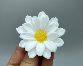Daisy Bellis silicone mold. 3D Flower food grade mold for Flexible chocolate Marshmallows Zefir Jelly Soap Epoxy Resin etc