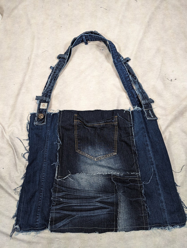 Axelväska/toteväska i återvunnet denimmönster bild 6