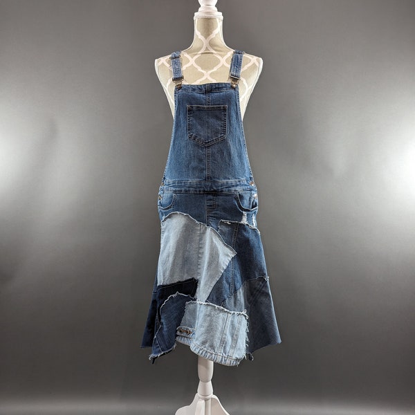 Robe salopette en denim recyclé à patchwork - Moyenne