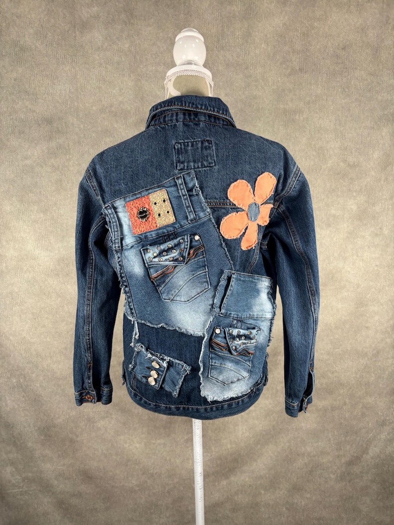 Upcycled Jeansjacke - Medium Bild 1