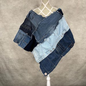 Återvunnen plusstorlek denim lapptäcke poncho-2X-4X
