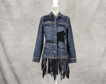 Upcycled Denim Patchwork Jacke mit ausgefransten Fransen Saum - S
