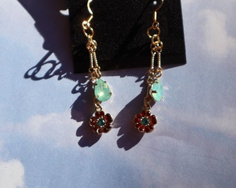 Flower dangling earrings | jewelry | earrings | gilded age