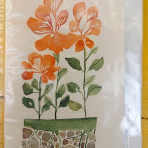 Op maat gemaakte aquarelkaart: oranje bloemen geworteld in rotsplanter
