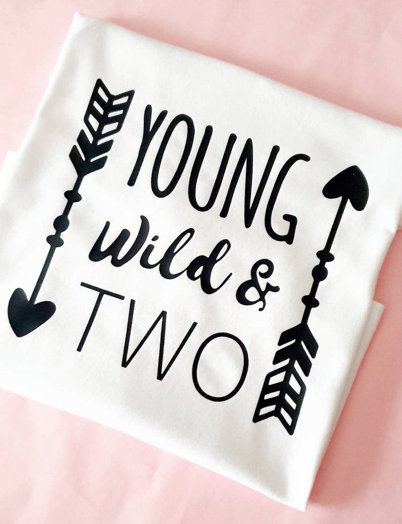 Geburtstagsshirt Kind | young wild two Junge | Kindergeburtstag T-Shirt weiß schwarz