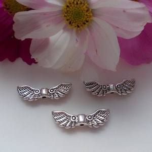 30/50 Änglavingar Uppåtvänd Metallpärla 23 x 7 mm Änglavingar Antik Silver