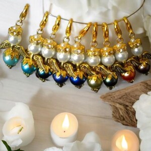 Colgante de ángel con 5 dijes de diamantes de imitación, regalo dorado para invitados, boda, bautismo, comunión, selección de colores.