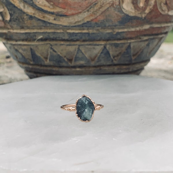 Raw Emerald Ring| Boho Style Ring| Handmade Ring| Engagment Ring| Statement Ring| Unique Ring