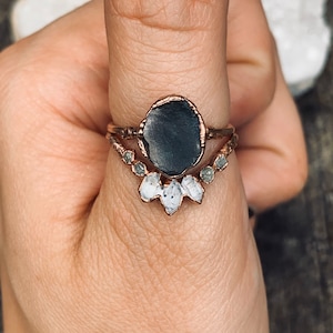 NEW! Solid gold Raw bloodstone and raw diamonds stacking rings| alternative wedding set| boho engagement ring| raw diamond wedding band