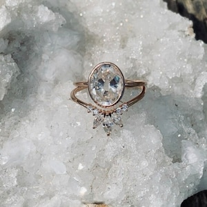 Moissanite Bridal Set| Beautiful Engagement Moissanite Wedding Band| Unique Bridal Set|