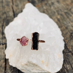 Tourmaline ring| black tourmaline protection ring| pink tourmaline ring| raw stone rings| boho rings| protection stones