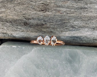 Solid Gold Herkimer diamond ring| tiny stone ring| multi stone rings| rose gold rings| sterling silver rings| boho rings| simple rings|