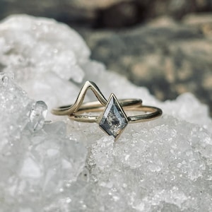 Edgy Geometric Diamond Ring Set| Kite Diamond Ring| Alternative Engagement Ring| Edgy Bridal Set