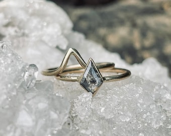 Edgy Geometric Diamond Ring Set| Kite Diamond Ring| Alternative Engagement Ring| Edgy Bridal Set