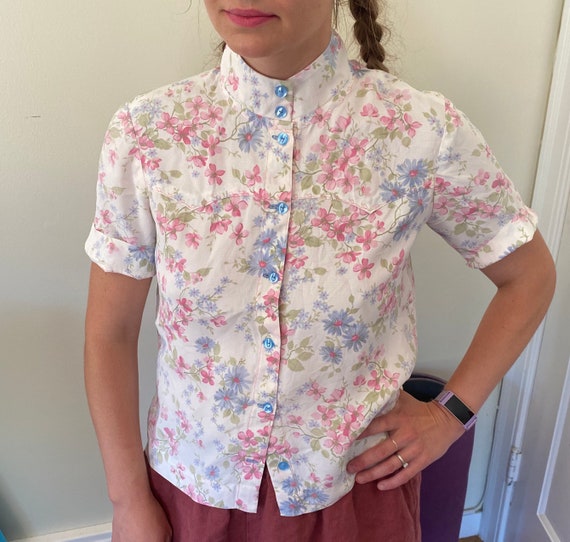 70s Vintage Floral Button up Blouse